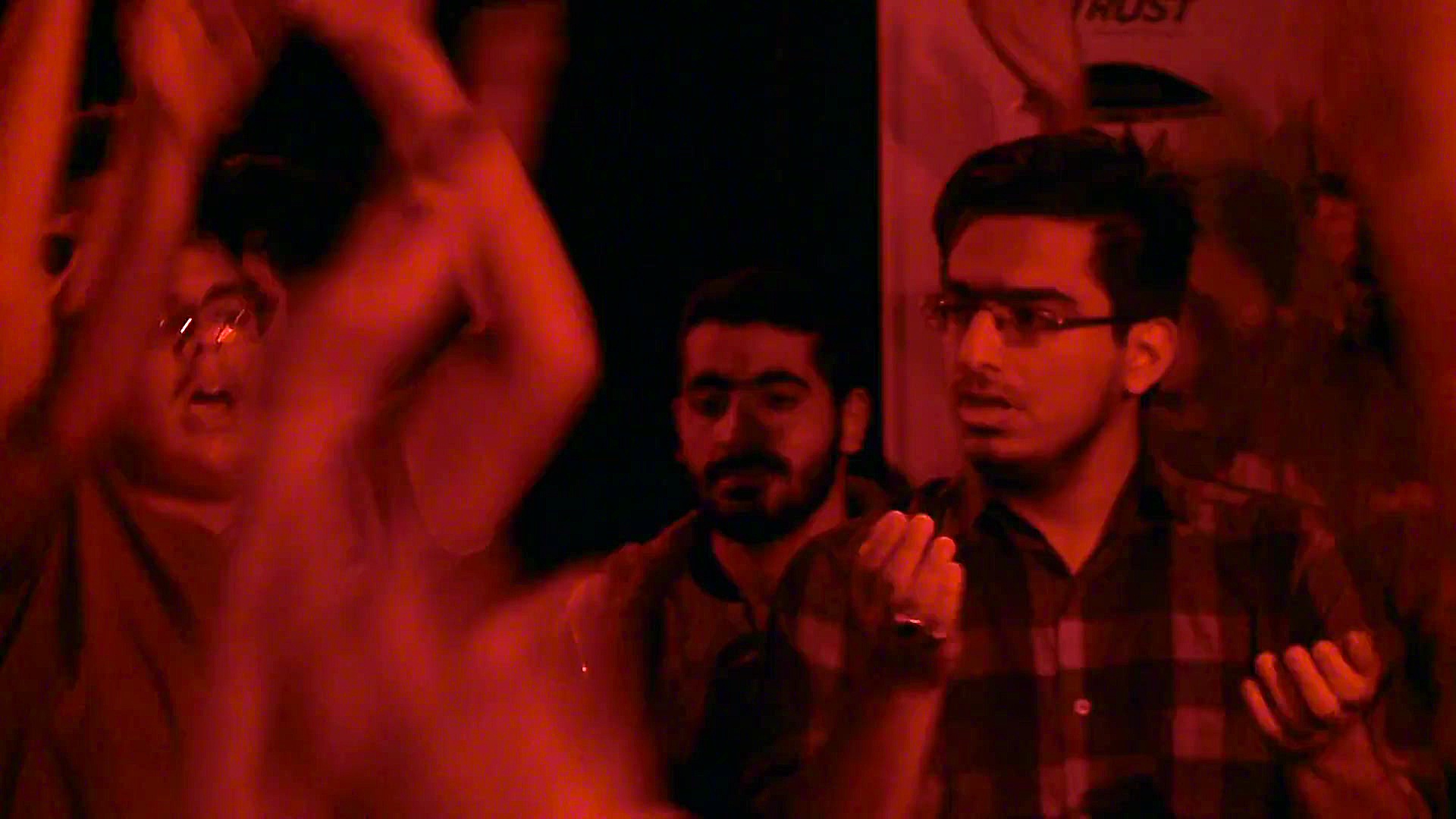 زمینه ( خون تو حریف می طلبد )...