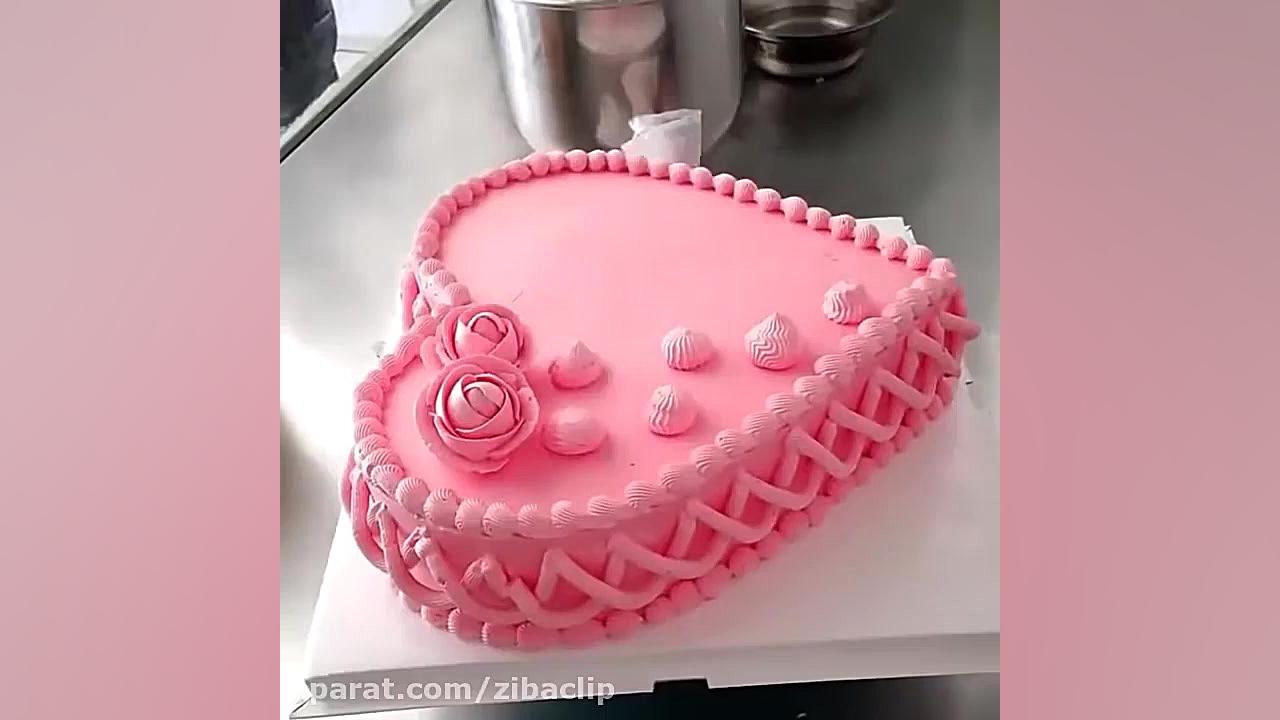 ایده آل ترین تزئین کیک شکلاتی...