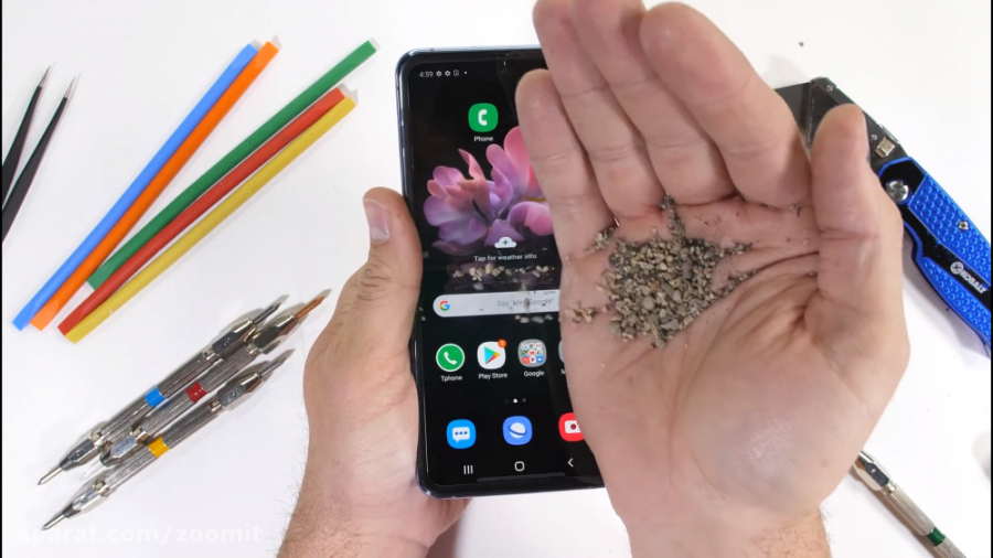 آزمون مقاومت گلکسی Z فلیپ در ب...