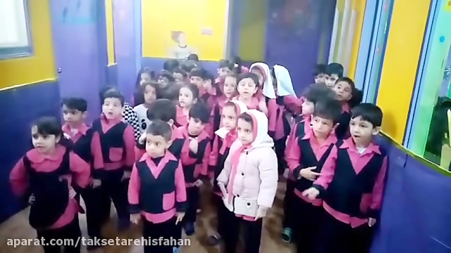 آموزش زبان انگلیسی کودکان در م...