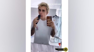 جاستین بیبر بالاخره سیبیلش رو...