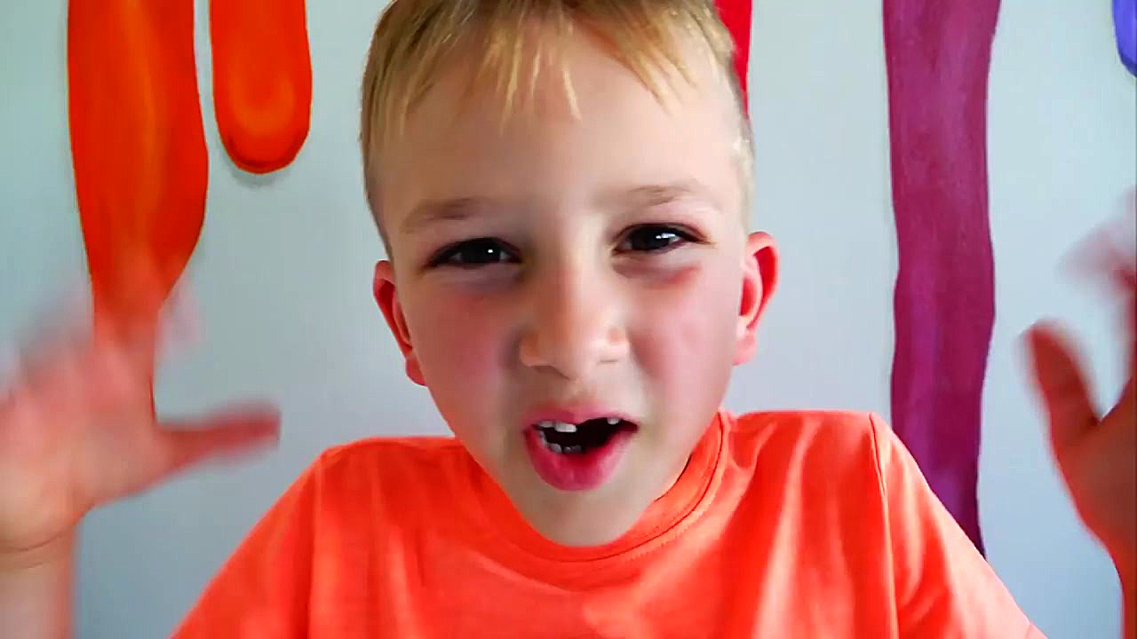 ولاد و نیکی در پارک دایناسورها