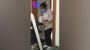 انسان و ربات علیه کرونا