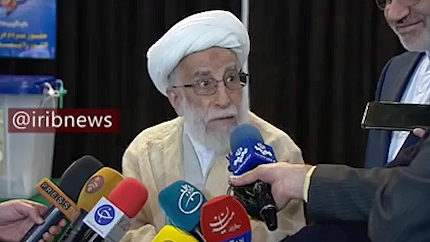 کنایه جالب آیت الله جنتی به تح...