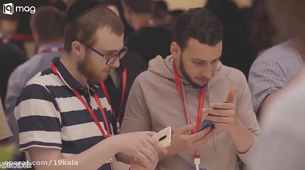 اولین تصاویر منتشر شده از گوشی...