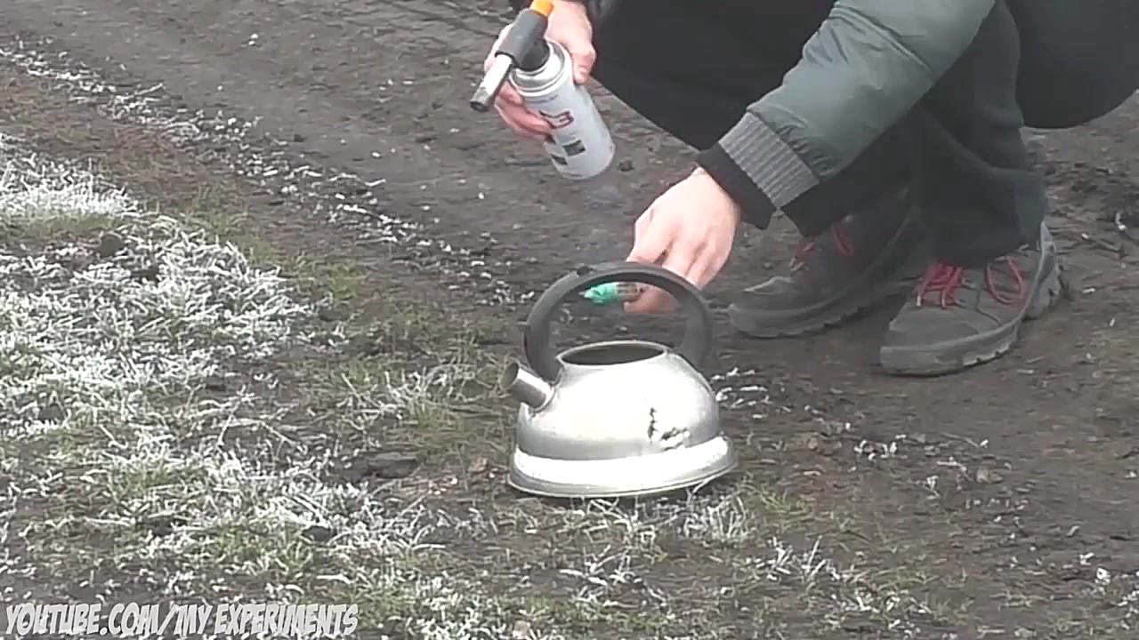 آزمایش های عجیب  فشفشه ها علیه...