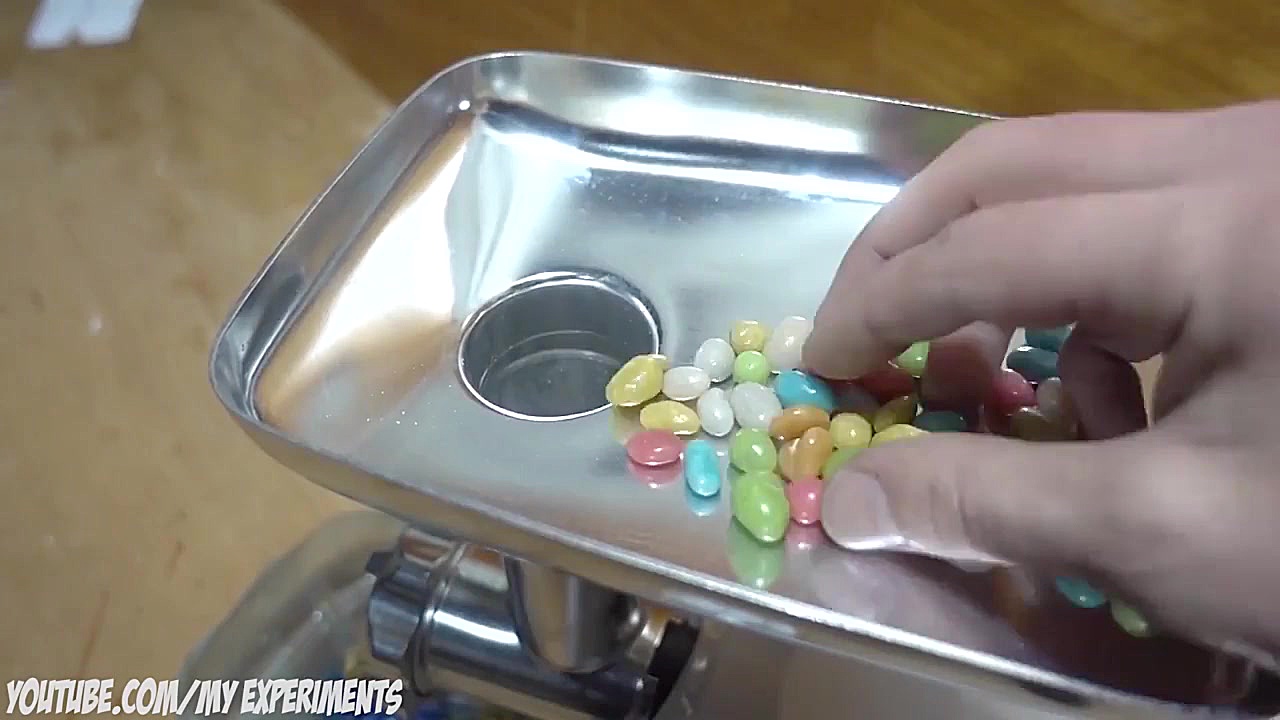 آزمایش عجیب  چرخ گوشت علیه منت...