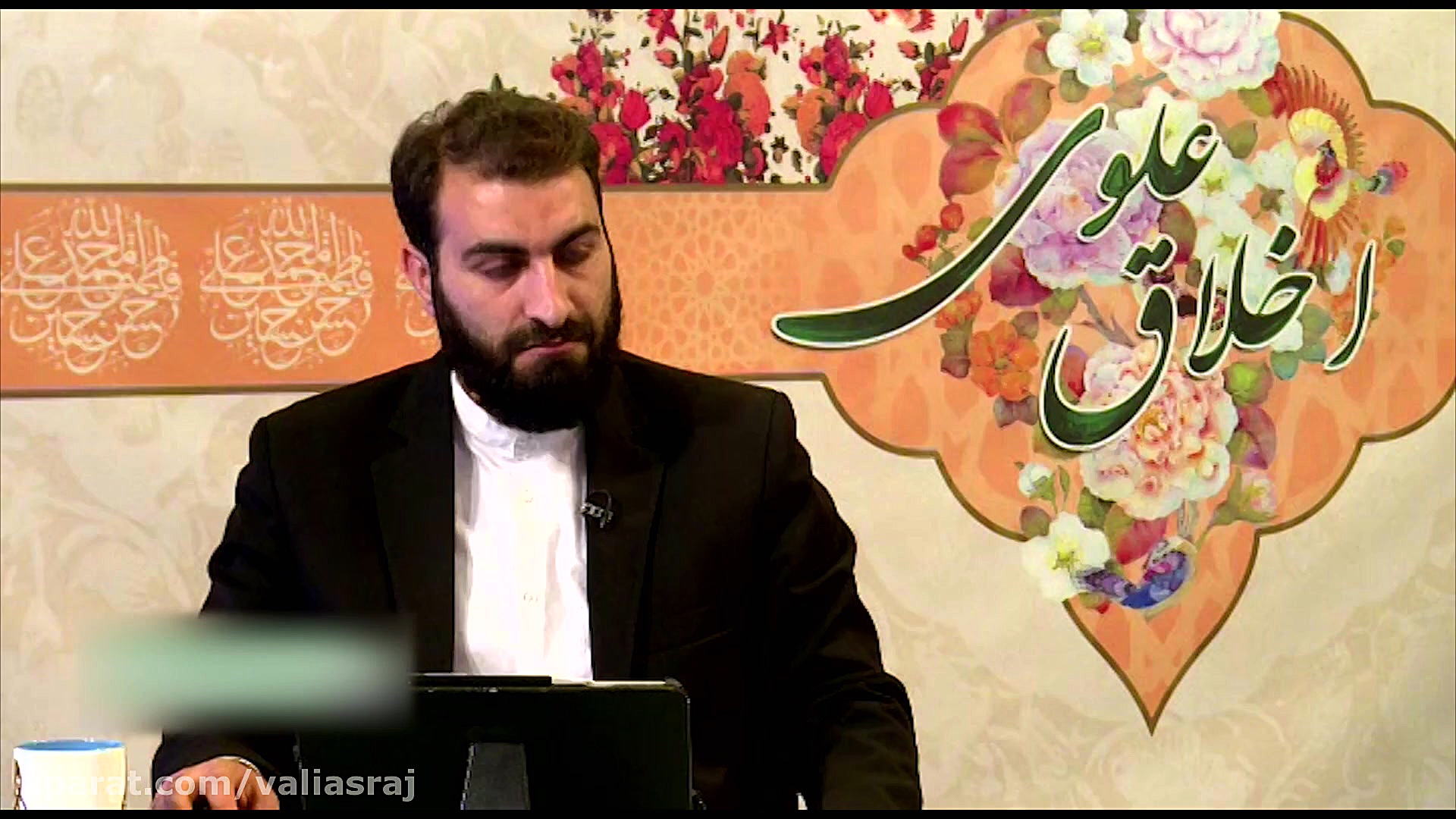 تذکر به اطرافیان، وظیفه ای ترک...