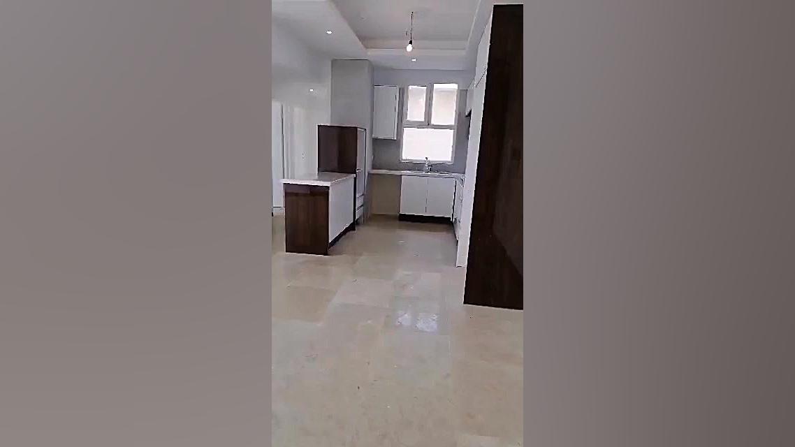 86 متر دو خواب سالن پرده خور