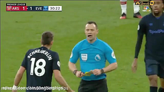 خلاصه بازی آرسنال ۳  اورتون ۲