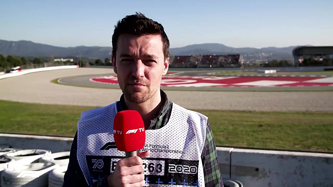 یک راننده فرمول یک در حین تست،...