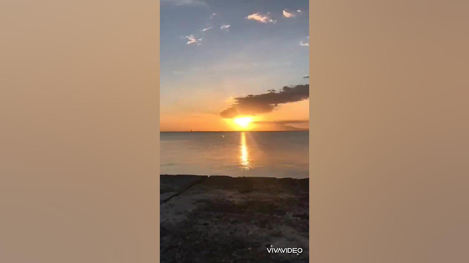 غروب آفتاب بسیار دل انگیز لب س...