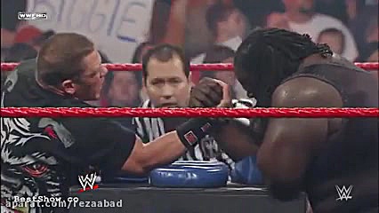 مچ اندازی جان سینا و مارک هنری