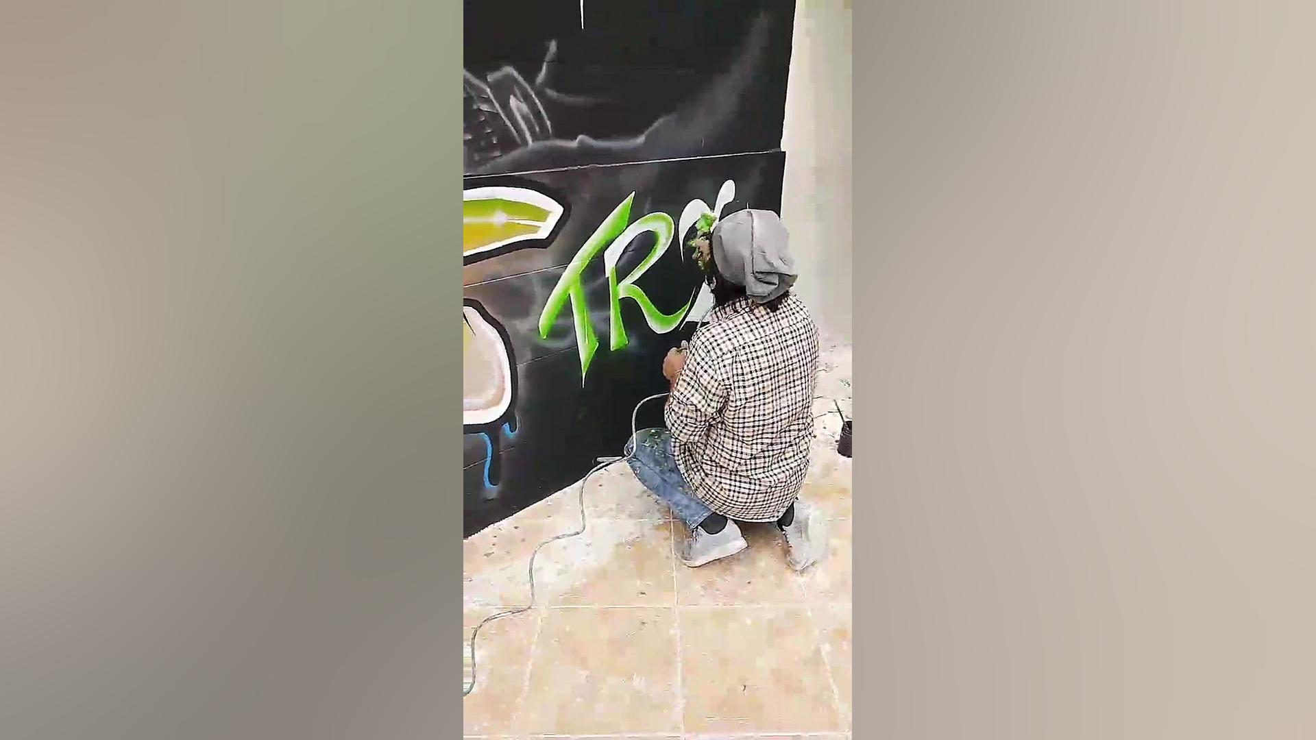 نقاشی دیواری ۰۹۱۷۱۰۰۱۶۳۶