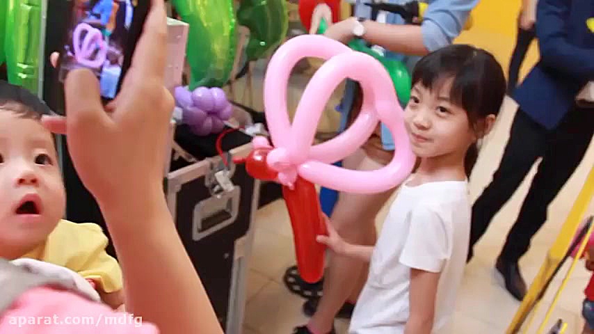 بادکنک آرایی  تزیین جشن تولد ب...