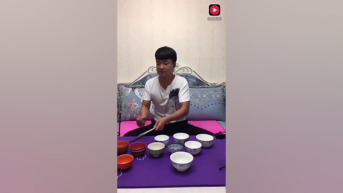 آهنگ کریسمس با کاسه