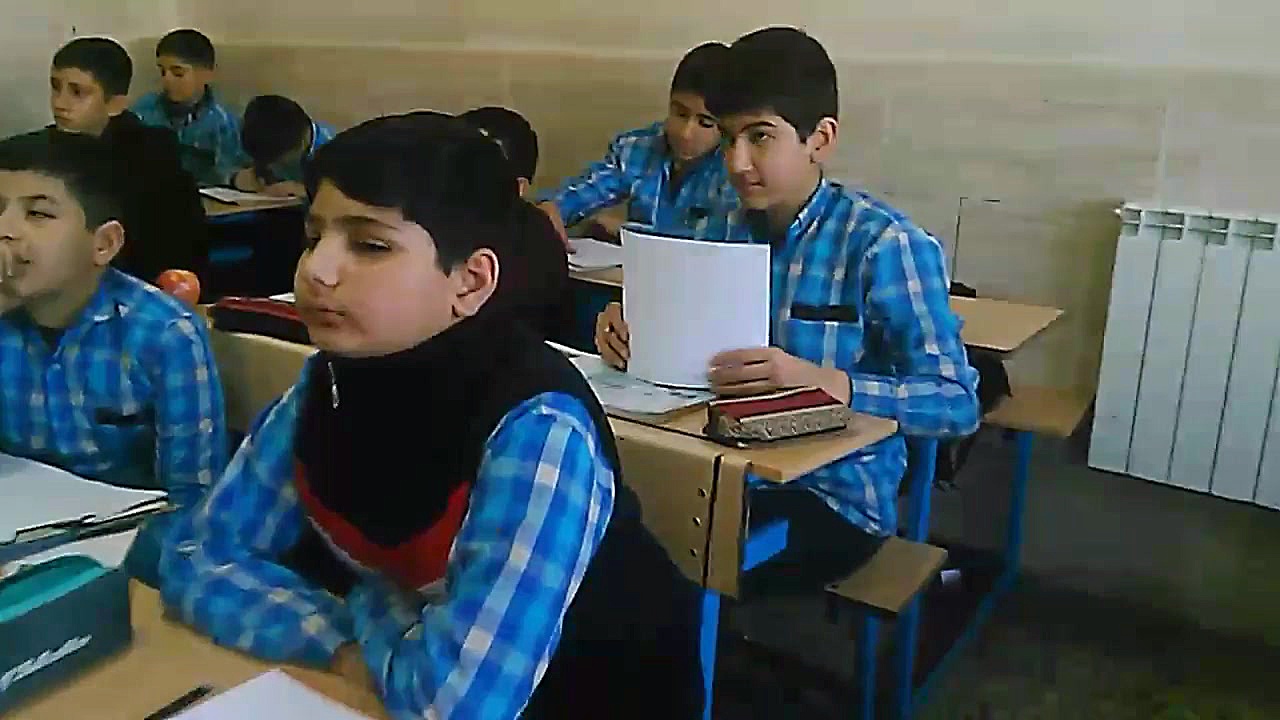 نوازندگی ویولون دانش آموز میرع...