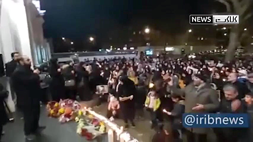 طنین فریاد مرگ بر آمریکا در لن...