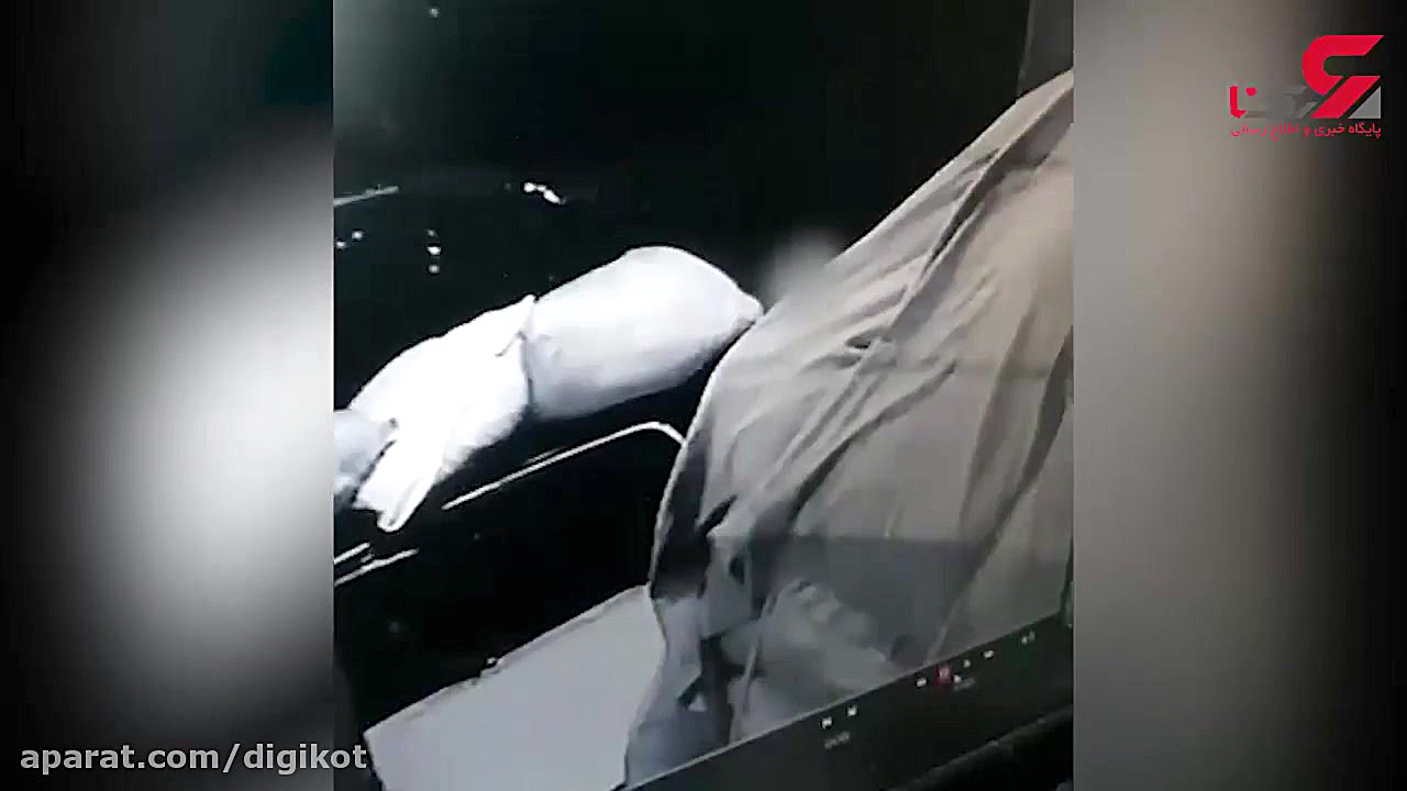 فیلم آتش زدن خودروی ضایعات پار...