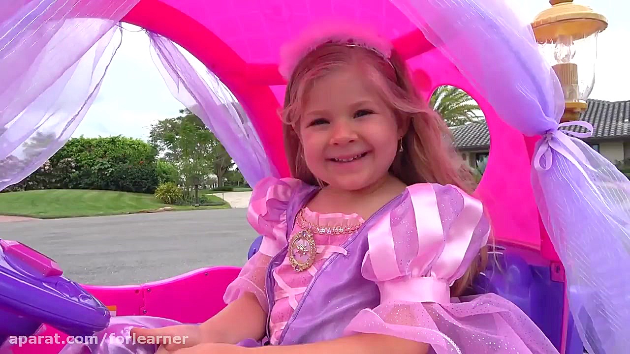 ماجراهای دیانا  پوشیدن لیاس پر...