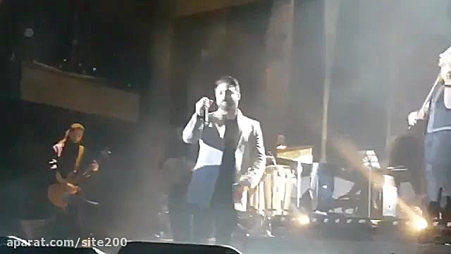 بابک جهانبخش  اجرای زنده ی آهن...