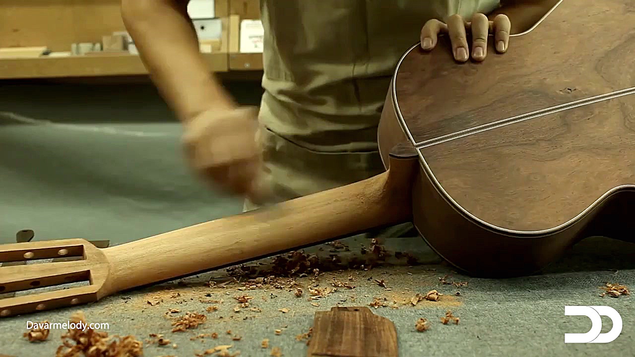 مراحل ساخت گیتار الحمبرا | داو...