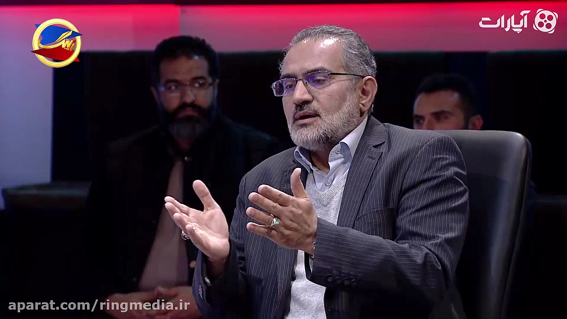 رینگ3  گفتگو پرحاشیه از پشت پر...