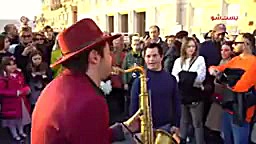 اجرای خیابانی آهنگ مشهور L& 03...