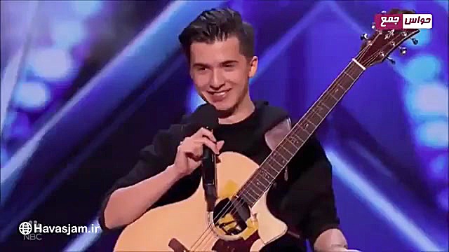استعداد عجیب گیتاریست نوجوان د...