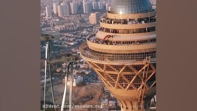 ماسک زدن برج میلاد