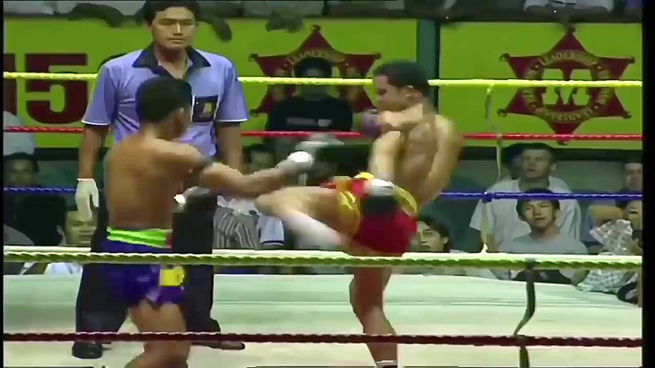 ضربات ویرانگر پا در مسابقات خش...