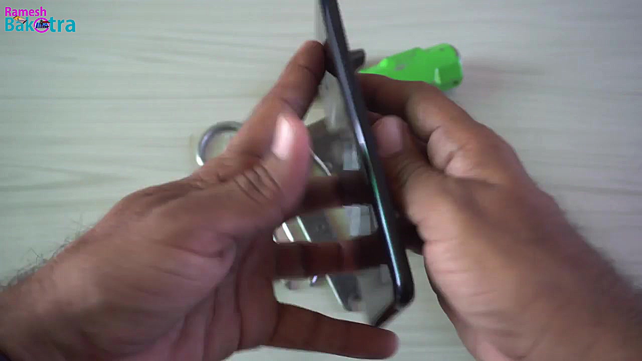 تست مقاومت گوشی A10