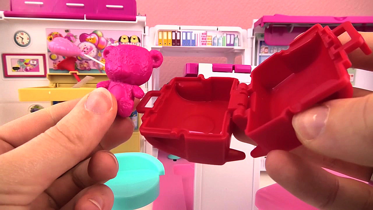 آمبولانس و مطب دکتر باربی