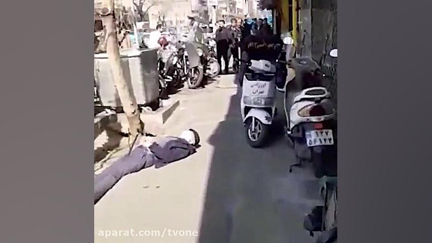 بیمار مشکوک به کرونا نقش بر زم...