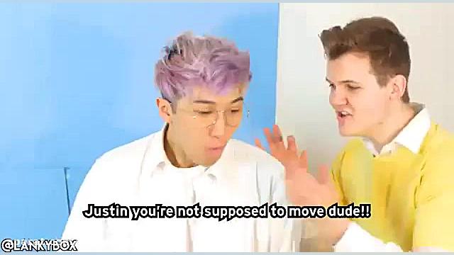 مسخره کردن بی تی اس