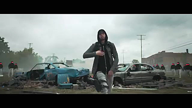 موزیک ویدیو LUCKY YOU از امینم...