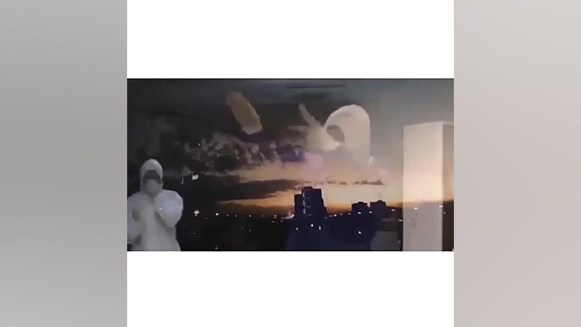 و زندگی قصه تلخی بود...