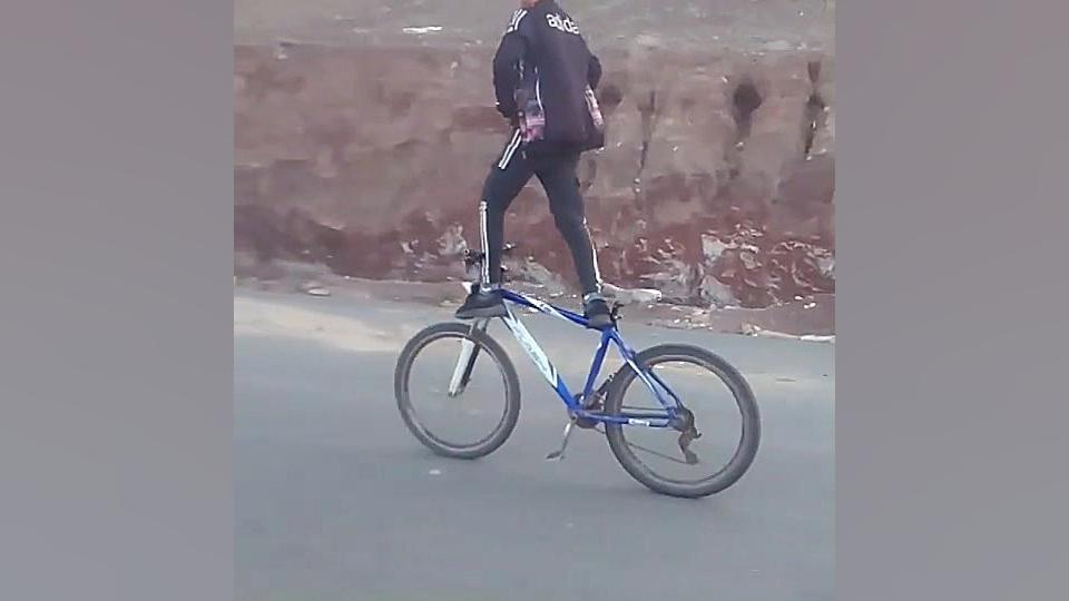 تک چرخ بچه بالا