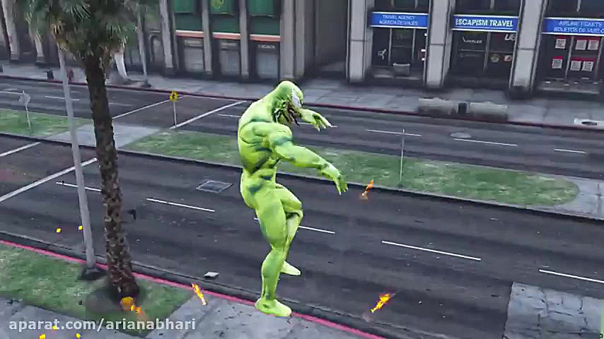 اولین مبارزه هالک با هالک ونوم...