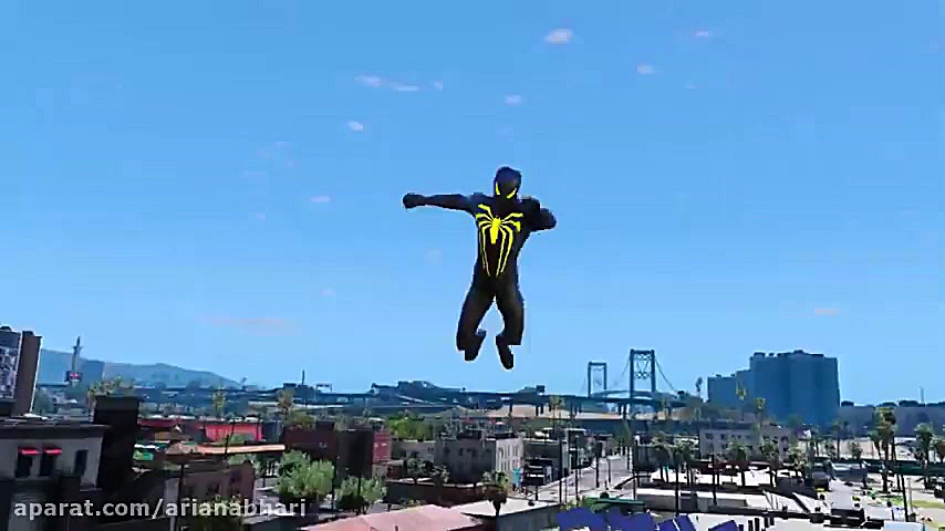 نبرد مرد عنکبوتی زرد و سیاه در...