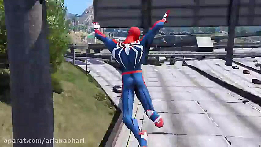 جنگ مرد عنکبوتی و هالک استقلال...