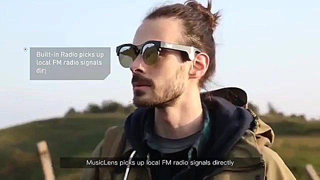 با این عینک، نیازی به هدفون ند...