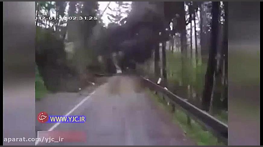 وارونه شدن وحشتناک و ناگهانی ز...