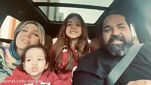 رضا صادقی و خانوادش