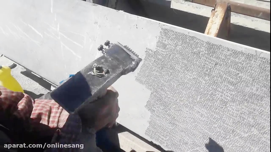 سنگ لاشتری تیشه ای