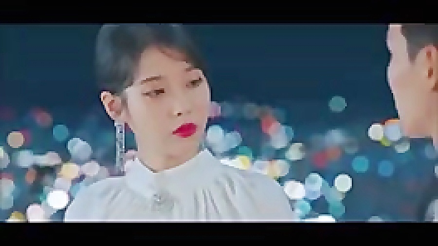 آیو در فیـلم هتـل لونا  (هتـل...