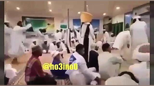 وقتی مسجد رو با الکل ضدعفونی م...
