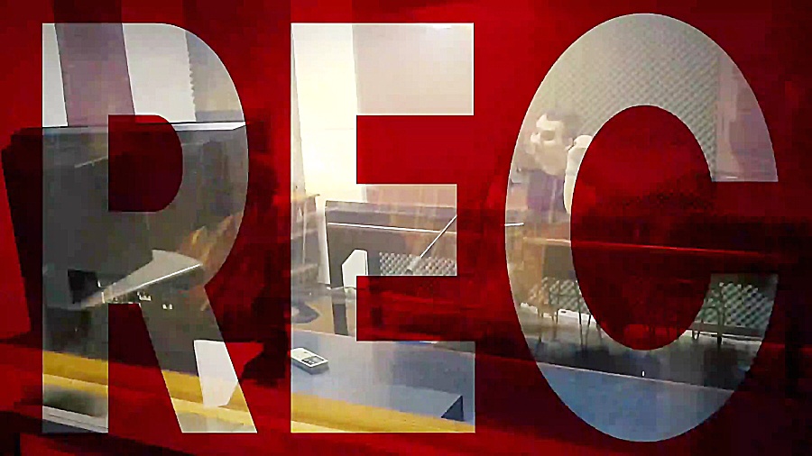 گوینده تیزر های تبلیغاتی رادیو...