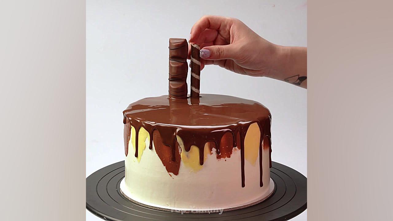 دیزاین کیک و شیرینی | کیک شکلا...