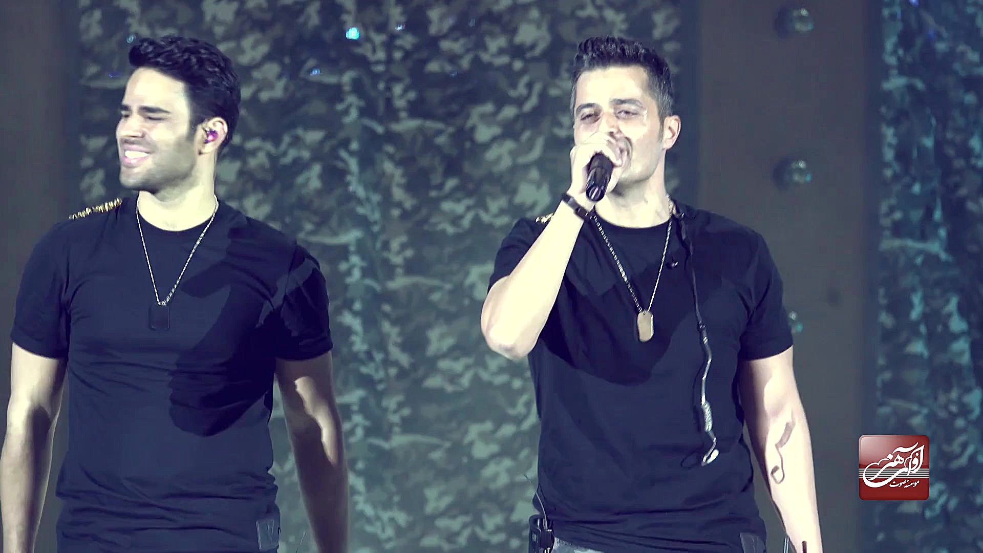 موزیک ویدیوی چهل گیس از ایوان...